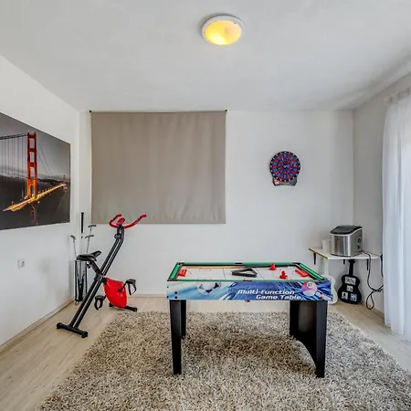 Villa Leana Kosute