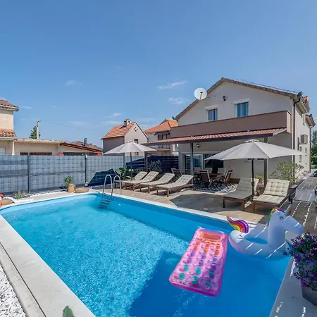 Villa Leana Kosute