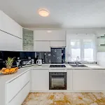 Villa Leana Kosute